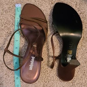 Unlisted 4" copper brown strappy sandals size 10